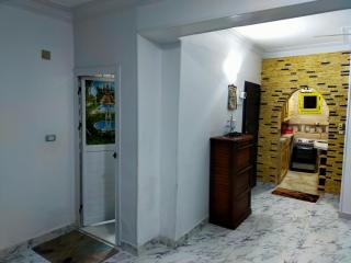 Exceptional Apartment in the Heart of Historic Cairo, Al-Muizz Street, Downtown - 7