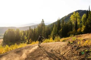 Slalom Creek 2 Bedroom & Den - Rossland - 2