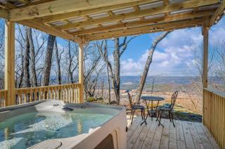 The Bear Necessities Cabin with Hot Tub on the Brow - Fort Payne - 0