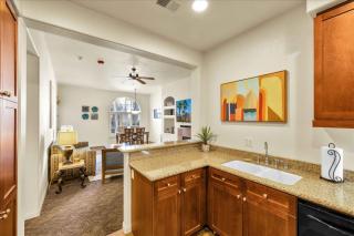 Ground Floor 2BR Legacy Villa - La Quinta - 7