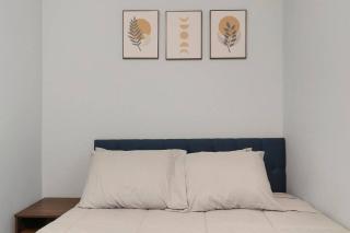 Explore the City Sleek 2BR Gem in North Chicago - Chicago - 8
