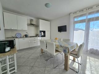 Apartman Alfirev Tomislav - Vodice - 1