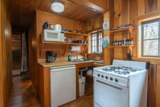 Moore House Inn & Cabins - 4