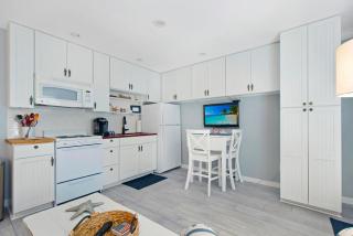 Driftwood Landing 8 - Naples - 7