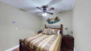 Driftwood Landing 13 - Naples - 2