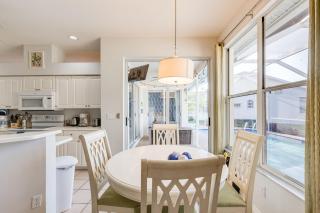 Private Pool Pond Views Bonus Lounge in Gated Naples Community Drive to Dining Sand - 3