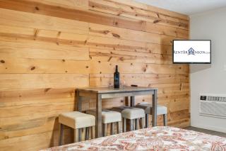 Studio Condo on Table Rock Lake w Access & Views-Free Tickets- - Kimberling City - 6