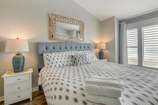 Walk to Beach Sunny Seaside Condo with View! - Myrtle Beach - 1