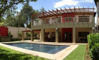 Lovely home at Lonehill, Sandton - 0