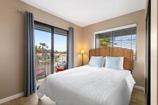 Hidden Gem 3Bed 3Ba Retreat Jacuzzi AC Balconies - San Diego - 1