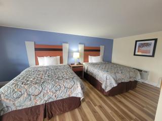 Days Inn by Wyndham - Cape Cod - 3