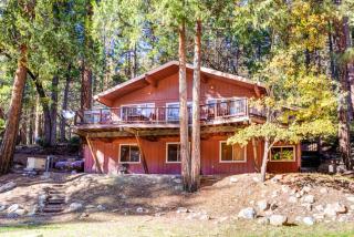 Yosemite's Riverfront Retreat - Wawona - 8