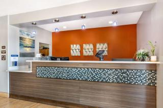 Best Western Club House Inn & Suites - 7