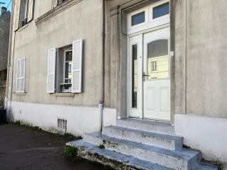 Studio équipé, gare à 200m, entre Versailles et SQY - 1