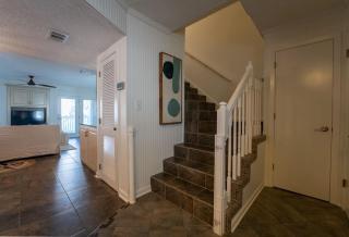 Canal Place 6 Harbor views with access to boat slip - 1