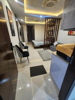 Cozy Studio Appartment Near New islamabad Airport - Islamabad - 4