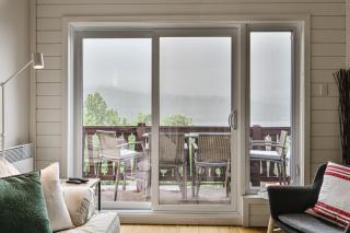 Scenic Condo Overlooking Mont Tremblant and the Lake - Mont-Tremblant - 2