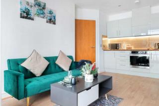Grand Central , 2 double bedroom apartment with free parking , Birmingham - 6