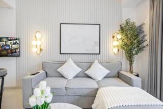 Luxury Studio in Dubai Marina with Canal views - 5