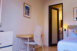 Room 13 Breezy Veranda Stay with City Views - San Juan - 4