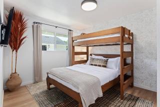 Coastal Living and Family Friendly - 8