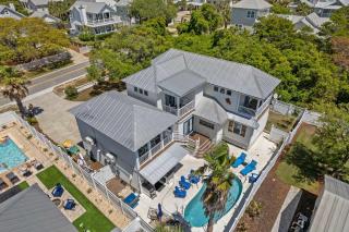 Lighthouse Legends FREE Golf Cart Pool Heat Deals - Destin - 7
