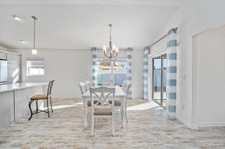 Free Golf Cart & Netflix Included - 2 Mins to Brownwood Paddock-Sleeps 6 - The Villages - 3