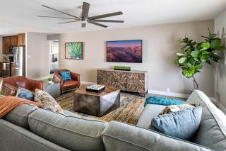 Art Deco Oasis - Vintage Charm Pool Firepit BBQ - 4