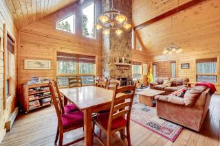 4 Mi to RMNP Allenspark Cabin with Wraparound Deck! - 3