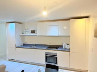 City Luxe 2 Bedroom High Rise Apartment - 3