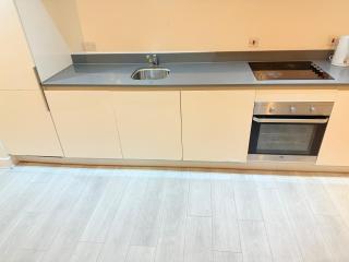 City Luxe 2 Bedroom High Rise Apartment - 7