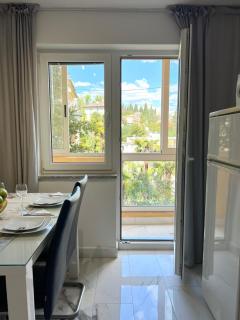 Luna - beach & city center - Opatija - 9