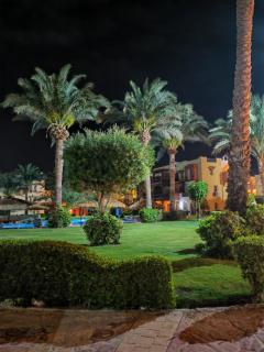 Luxury Poolside Retreat Elegant Apartment within a Seafront Hotel - Sharm el Sheikh - 1