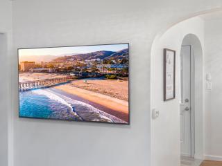 Quaint Mid-Century Cottage by the Coast - Ventura - 5