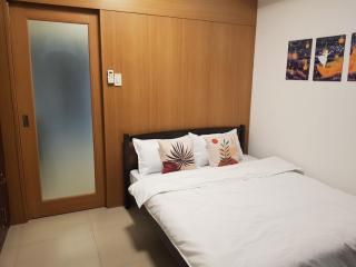 Newly Renovated Shell Residences Mall of Asia Condo - Manila - 6