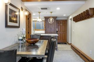 Centrally Located 3 Br In Lionshead Village W- Pool, Walk To Lift! - Vail - 8