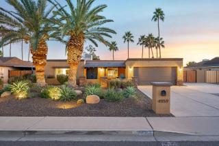 Blue Agave Home - Chic & Stylish with Pool Putt & Games - Phoenix - 5