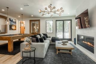 New Luxury 4BR /3BA Obsidian Reserve #110 – Hot Tub, 2-Car Garage, Pool Table, Mount Views! - Mammoth Lakes - 0