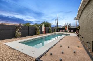 Mid-Century Marvel - Poolside Patio with Spa & Bocce - Scottsdale - 3