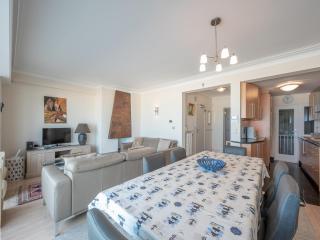 Modern apartment with a side sea glimpse - Knokke-Heist - 2
