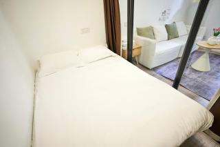 Duplex Garden Villa with Private Courtyard Jing'an Villa Near Metro Downtown Shanghai - Shanghai - 5
