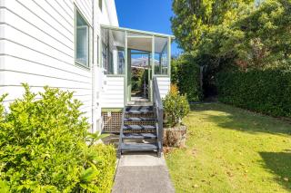 Tranquility Cottage, Oneroa - - 4