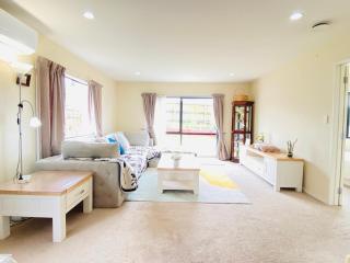 Private Room in West Auckland - Auckland - 4