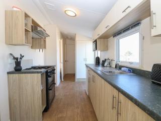 31B Foxburrow Hang - Great Yarmouth - 2