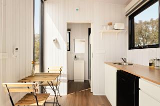 Gem near the Dam by Tiny Away - Romsey - 5