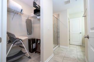 Gorgeous 2Bd Close to Disney at Storey Lake Resort - 4