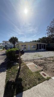 Turtle Cove home 1 block from the beach - Cocoa Beach - 7