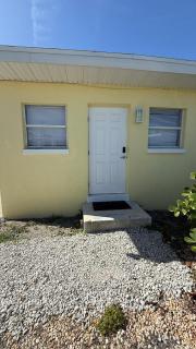 Turtle Cove home 1 block from the beach - Cocoa Beach - 6