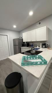 Turtle Cove home 1 block from the beach - Cocoa Beach - 2