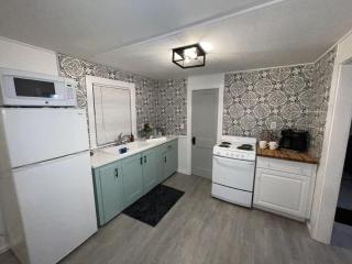 Make Lasting Memories at the Bougie Beach Bungalow - Old Orchard Beach - 0